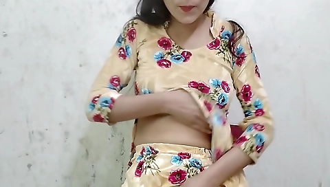 Cute Stepsister Ko Paise De Kar Jabar Dasti Pela