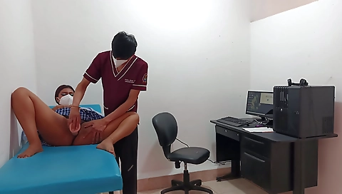 Medico Pervertido Fol El Cono De La Chica Universitaria Cachonda 18+