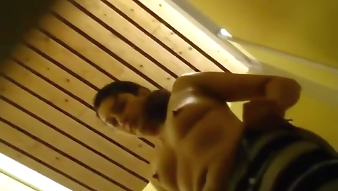 Indian Babe Dressing Spy Video