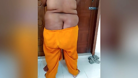 Desi Bahu Rani Ko Sasur Ji Ne Tapa Tap Chudai Jab Shuva Ki Excersize Kartihu
