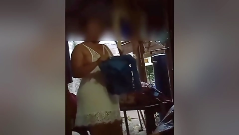 Wife Flashing Public Delivery