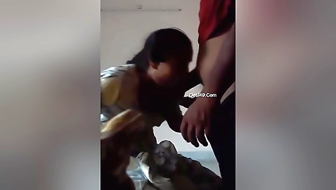 Today Exclusive -desi Bhabhi Give Blowjob