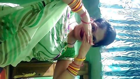 Indian Lady In Very Cute Sexy Very Cute Sexy Girl