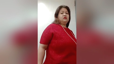 Stepmom Mature Chubby Fingering Cam Show
